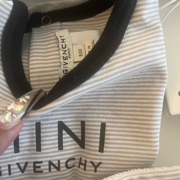 Givenchy Baby 3pc Set - Picture 2 of 4